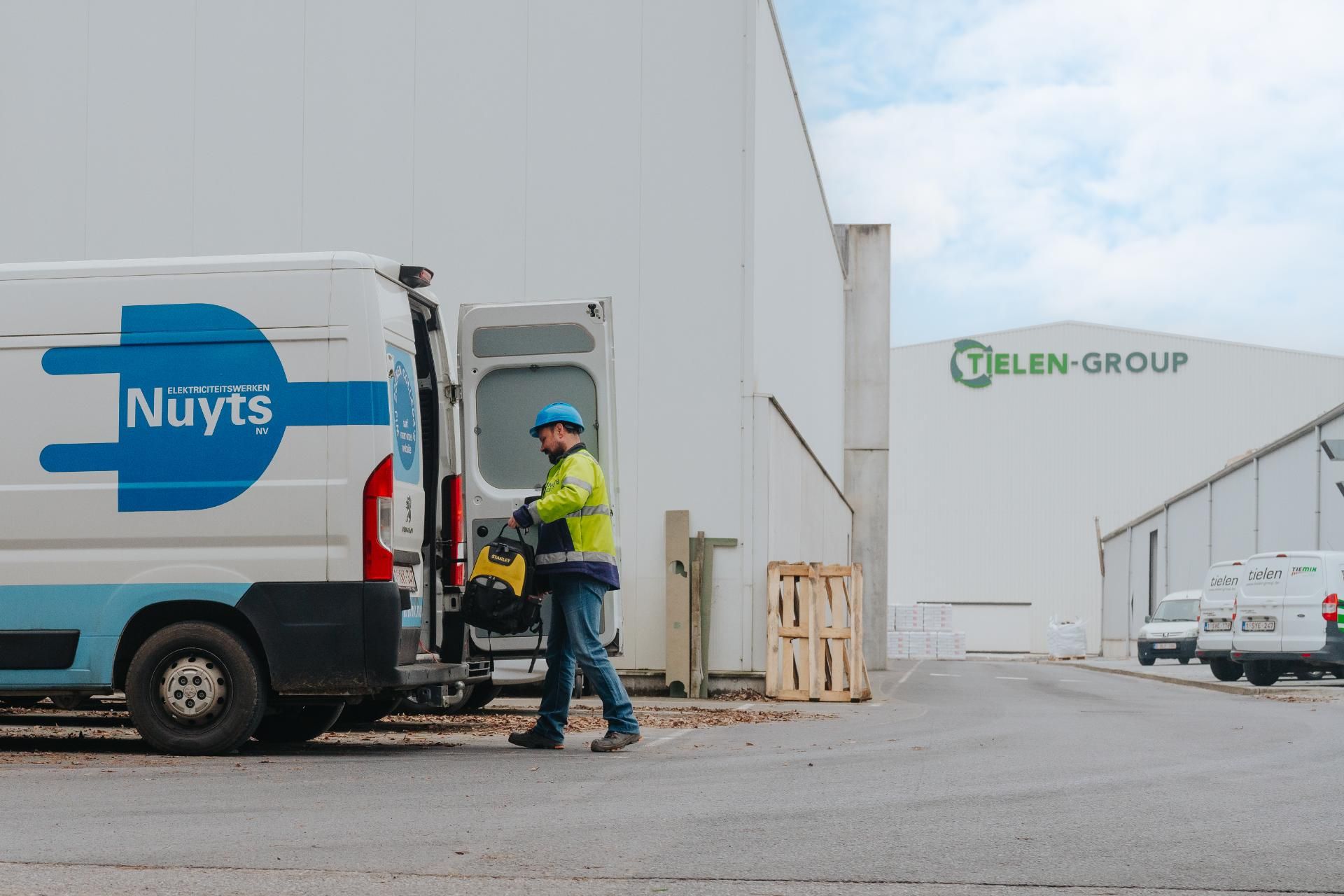 Nuyts staat in voor het onderhoud en reparaties van jouw elektrische installaties