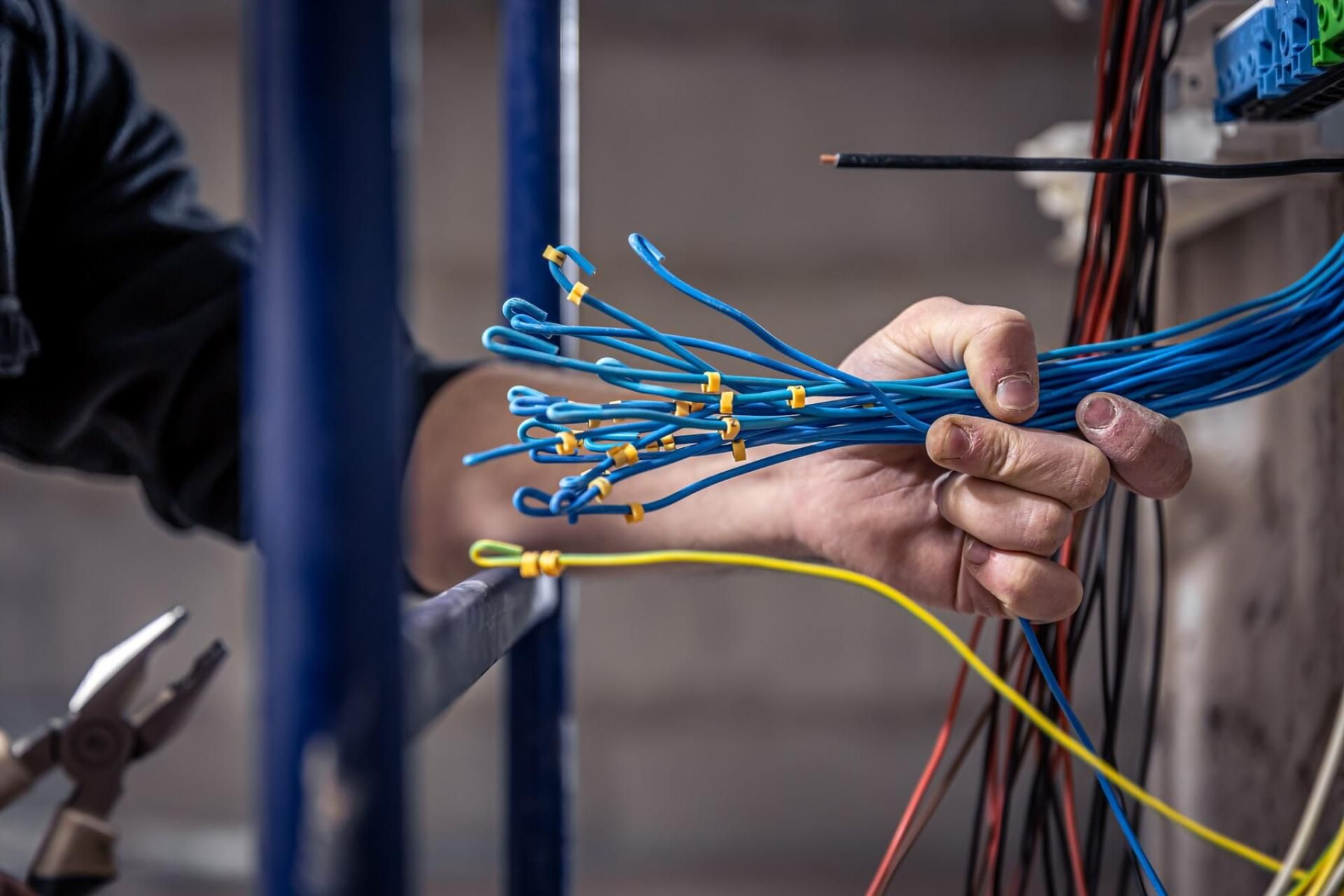 Elektriciteitswerken Nuyts elektrische oplossingen op maat nuyts